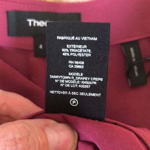 Theory Tarrytown Short NWT - Picture 5 of 6